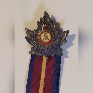 Antique Sterling Silver Salvation Army Enamel Leaf Pin with Ribbon